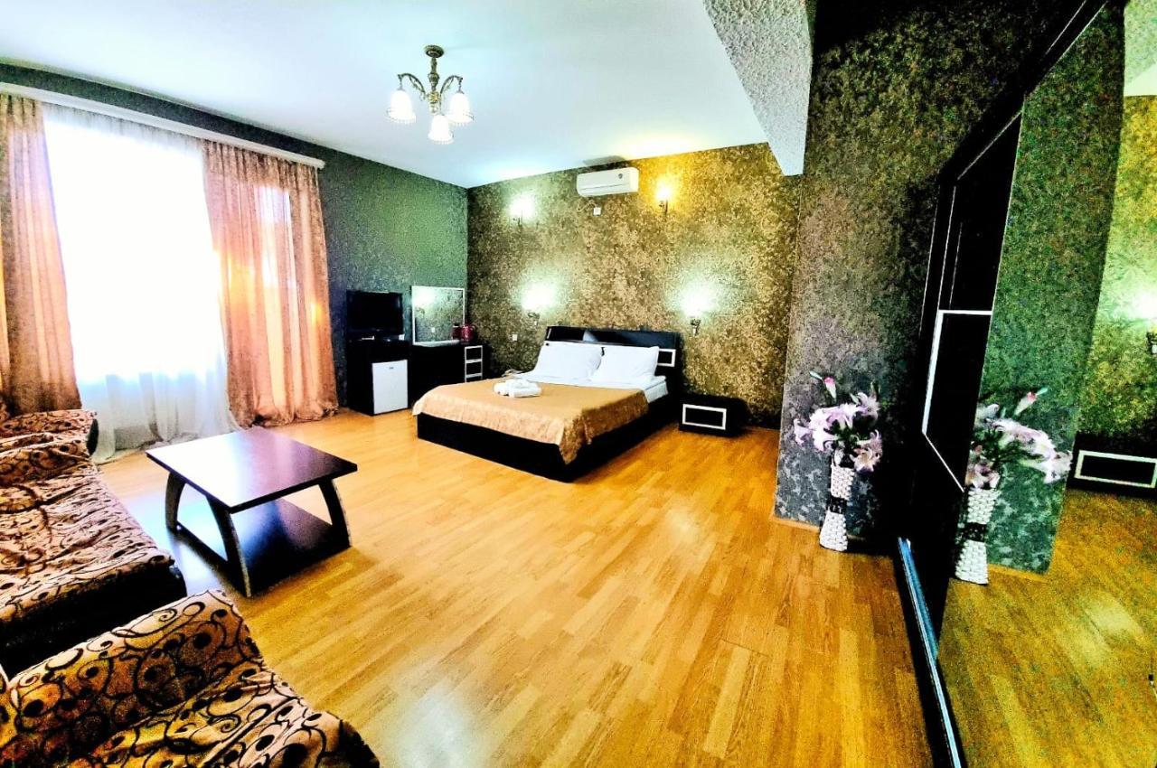 Qeroli Old Town Hotel Tbilisi Bagian luar foto