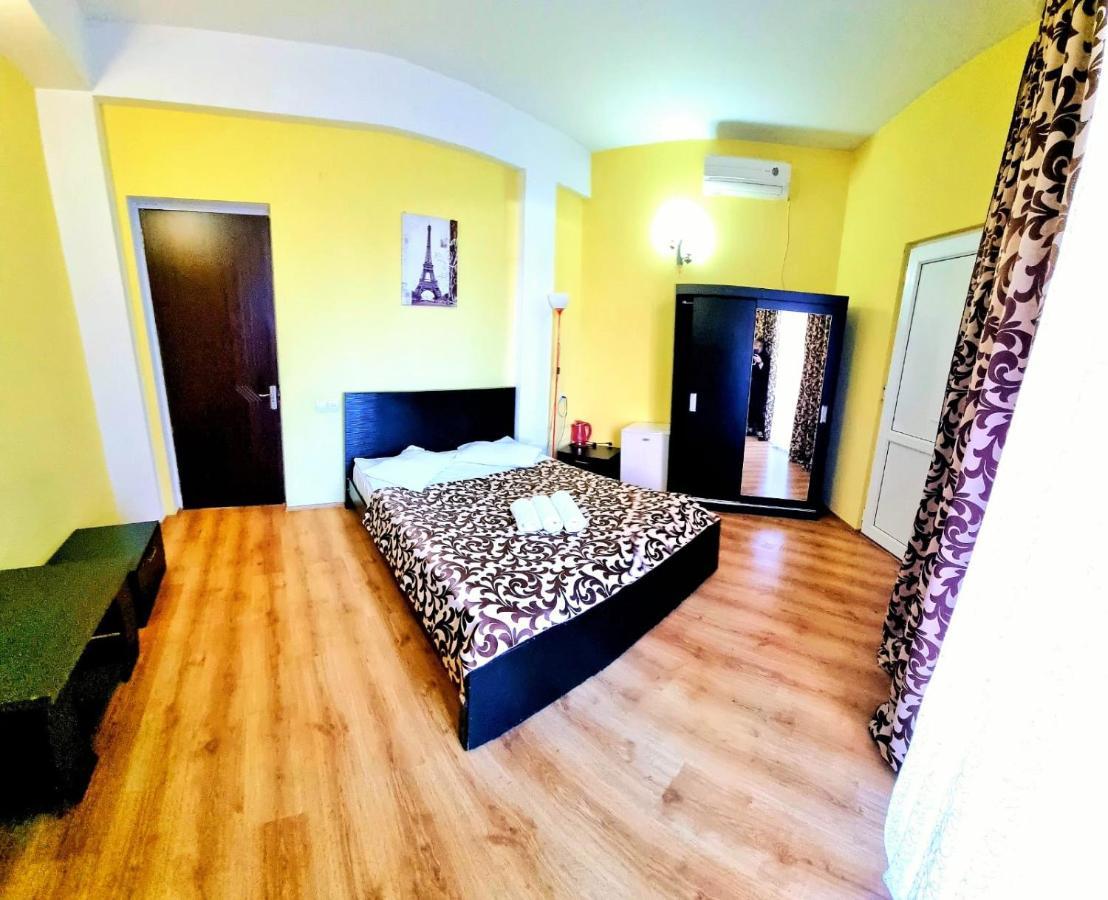 Qeroli Old Town Hotel Tbilisi Bagian luar foto