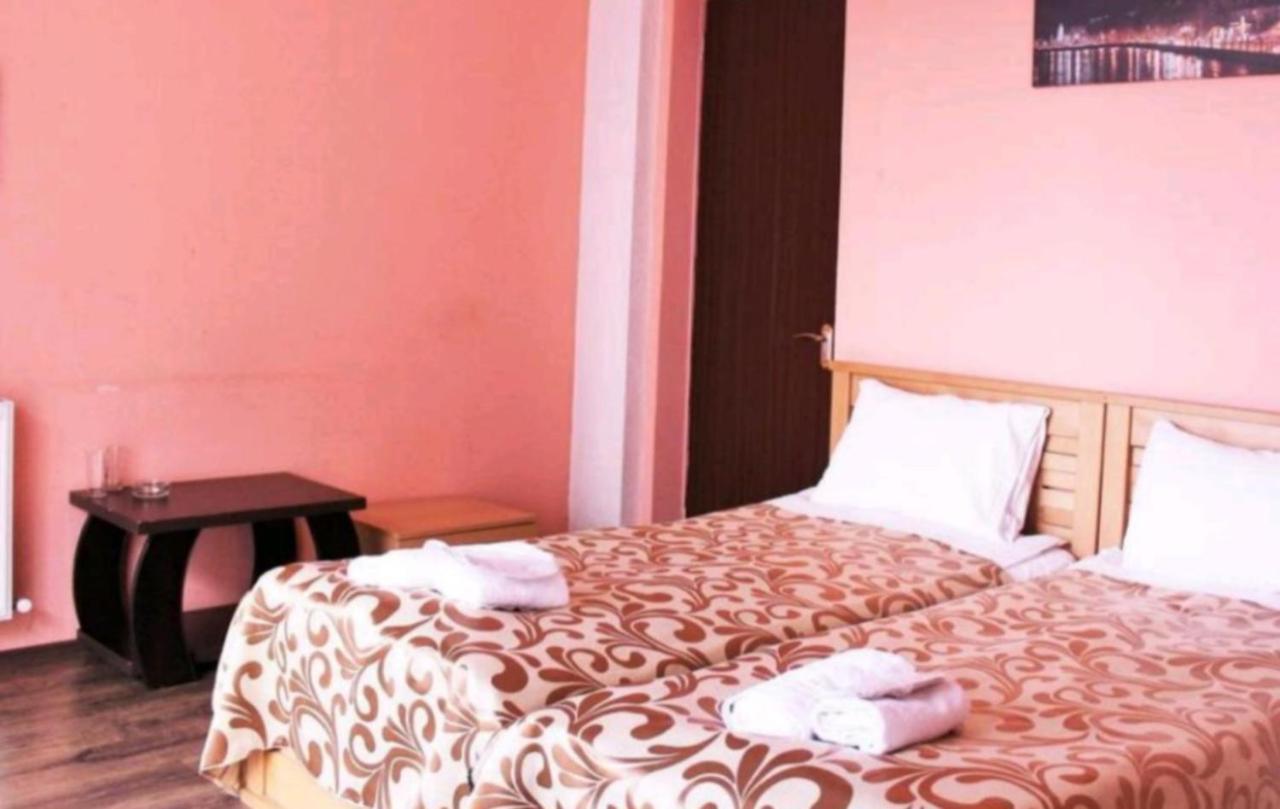 Qeroli Old Town Hotel Tbilisi Bagian luar foto
