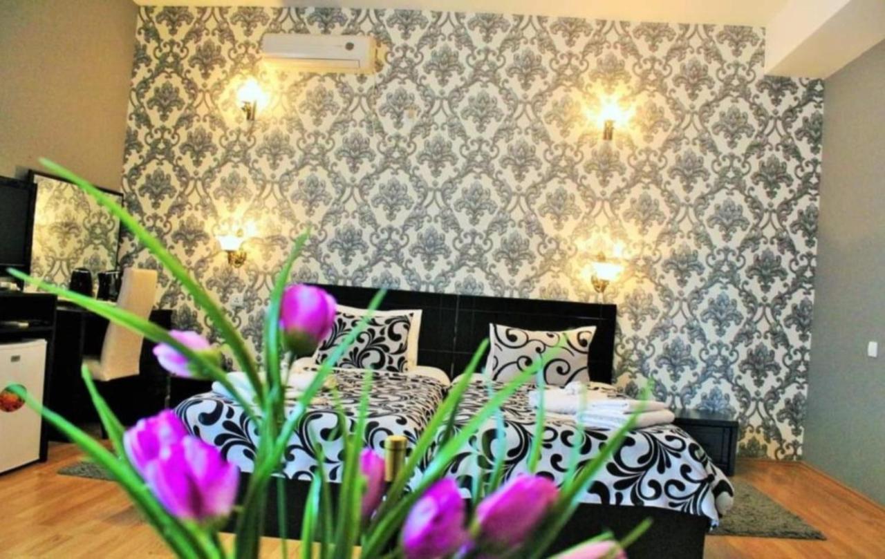 Qeroli Old Town Hotel Tbilisi Bagian luar foto