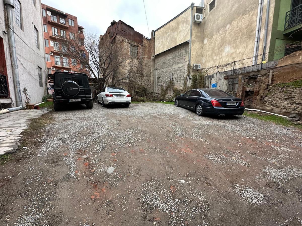 Qeroli Old Town Hotel Tbilisi Bagian luar foto