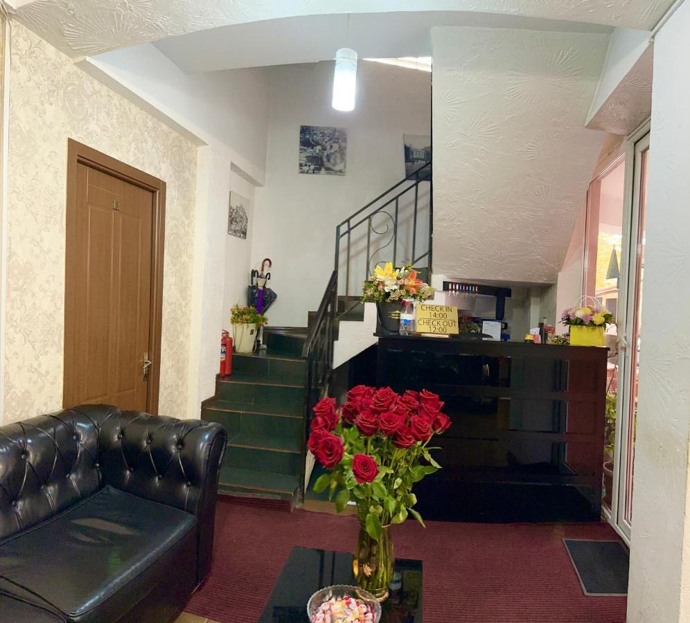 Qeroli Old Town Hotel Tbilisi Bagian luar foto