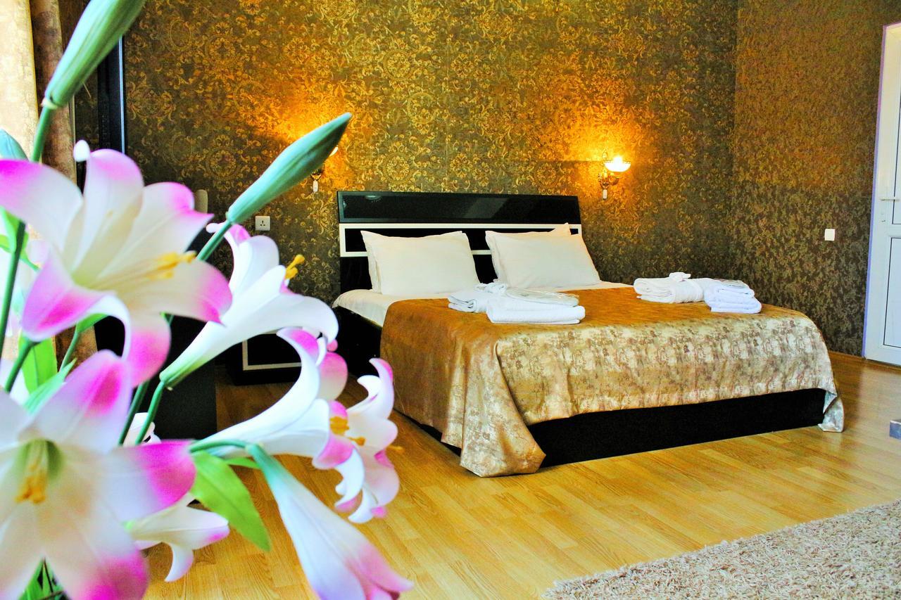 Qeroli Old Town Hotel Tbilisi Bagian luar foto